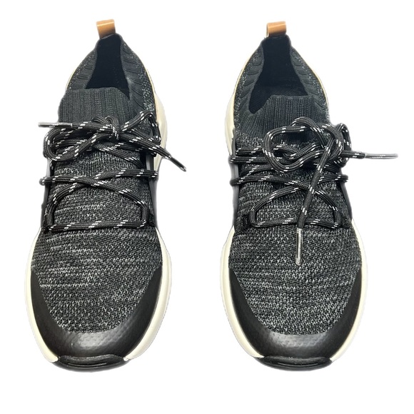 Amazon Essentials Black/Tan/Cream Unisex Kids Youth Knit Shoes Size 6 - Picture 3 of 5